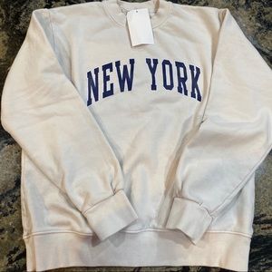 BNWT BRANDY MELVILLE NEW YORK CREWNECK
